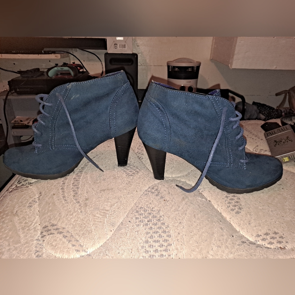 Rialto 8 1"2 woman shoes